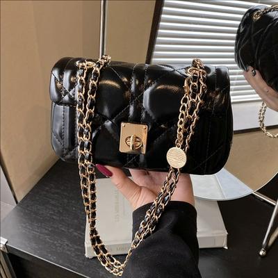 Versatile Small Flap Bag Women's 2026 New Diamond Chain Bag Small Shoulder Messenger Bag Design