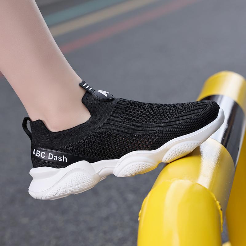 New Children Casual Shoes Breathable Knit Sneakers for Kids Slip Ons Running Shoes Boys Lightweight Comfortable Walking Shoes