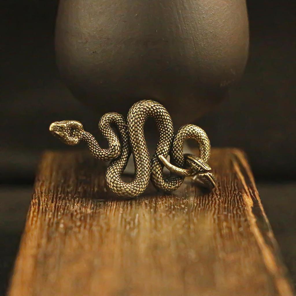 Antique Brass Three-Dimensional Zodiac Snake Keychain Pendant