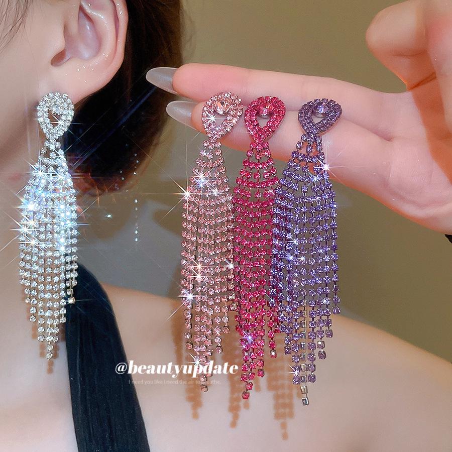 Silver Needle Court-Style Rhinestone Tassel Earrings: Elegant, High-End Light Luxury with a Fashionable, Exaggerated Design.