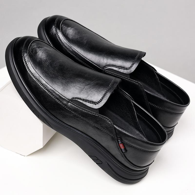 2024 Spring Fashion Casual Leather Men's Dress Shoes Spring Autumn New Designer Soft Sole Solid Color Loafers Man