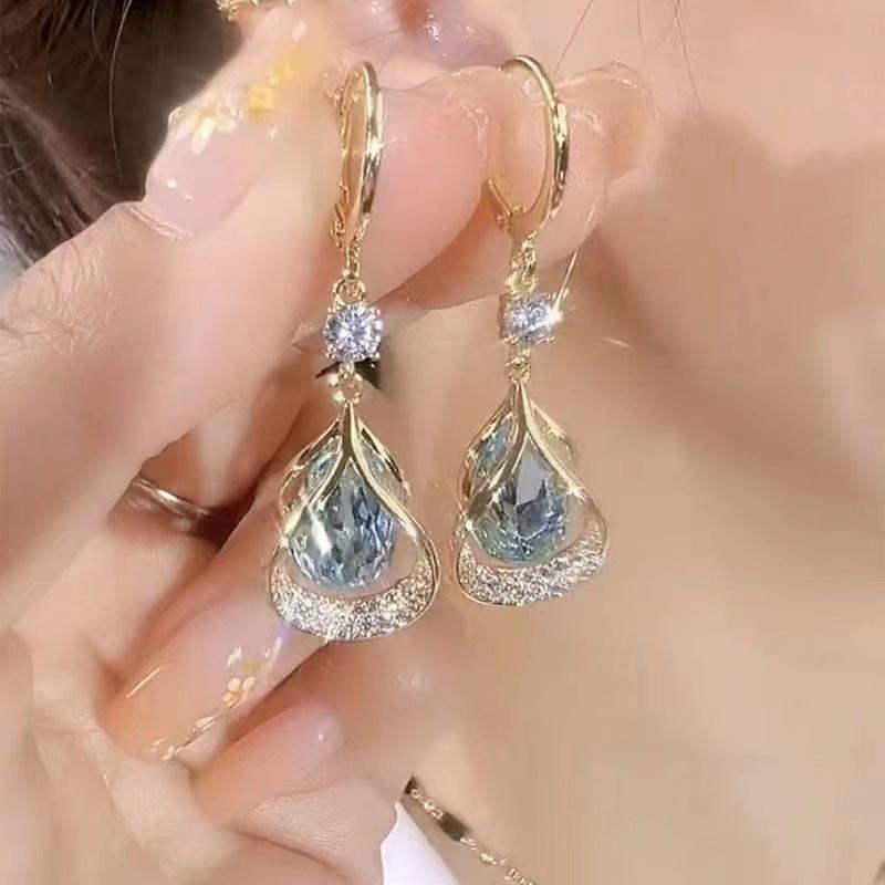 S925 Silver Teardrop Pearl Zircon Stud Earrings: Elegant Women's Fashion