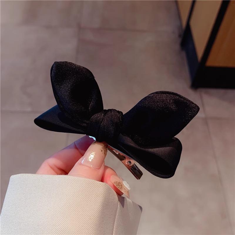 2024 High-End Rabbit Ear Hairpin for Women – Elegant Bangs and Top Clip Decorative Duckbill Clip