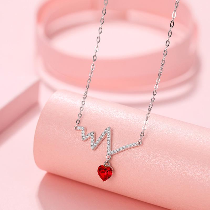 Heartbeat Necklace: Japanese-Korean Trendy Women s Light Luxury Clavicle Chain