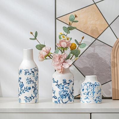 Retro Rustic Home Decoration Elegant Blue and White Ceramic Vase