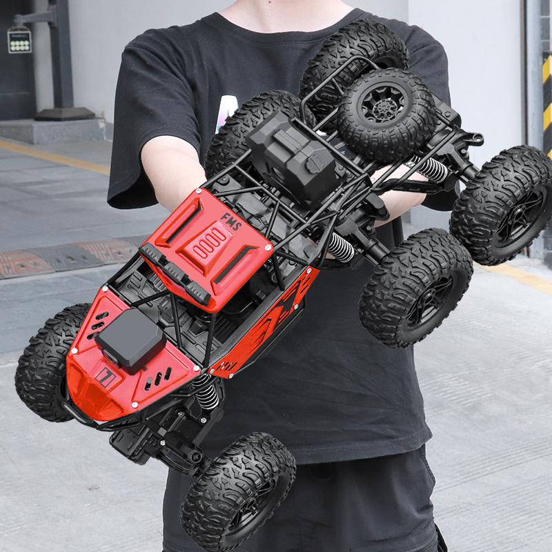 New 4/6Wdrc Car With Led Lights 2.4G Cross-Country Climbing Spray Racing Car Remote Control Electric Car Fall Resistant Boy Toys