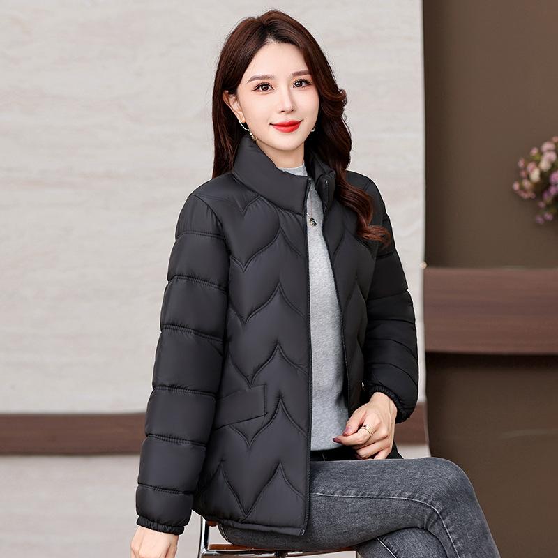 

Женская утепленная куртка для среднего и пожилого возраста, хлопковая куртка, на осень и зиму, больших размеров, новая западная модель, короткое пальто. 5XL чёрный