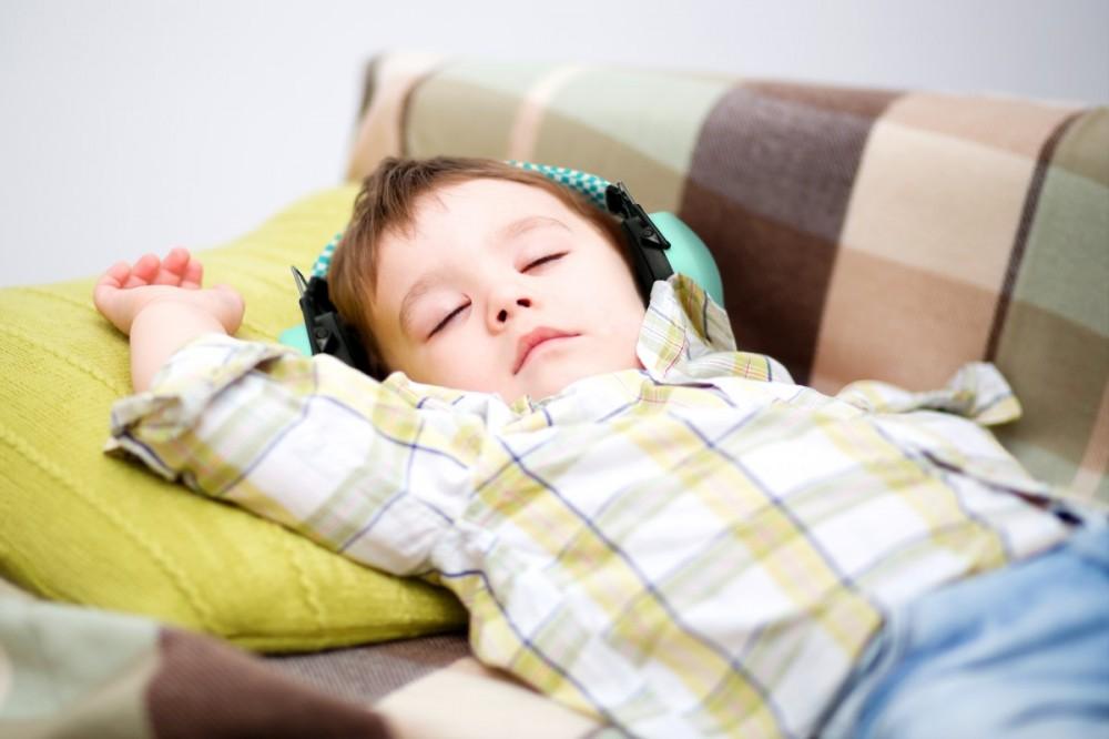 Hearing Protection For Babies And Toddlers - Green Alecto Bv-71