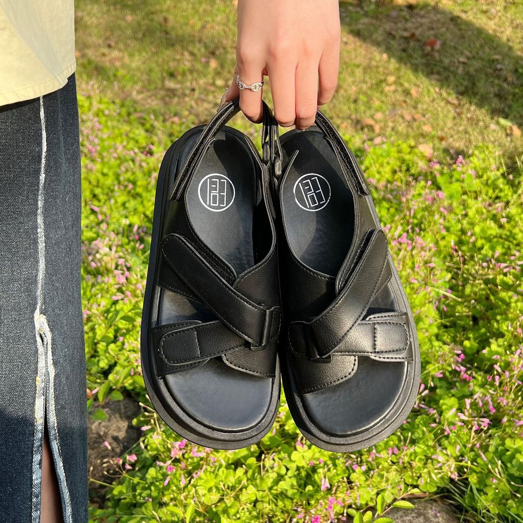 Simple design women's shoes New year's models go out soft-soled students Velcro sandals women