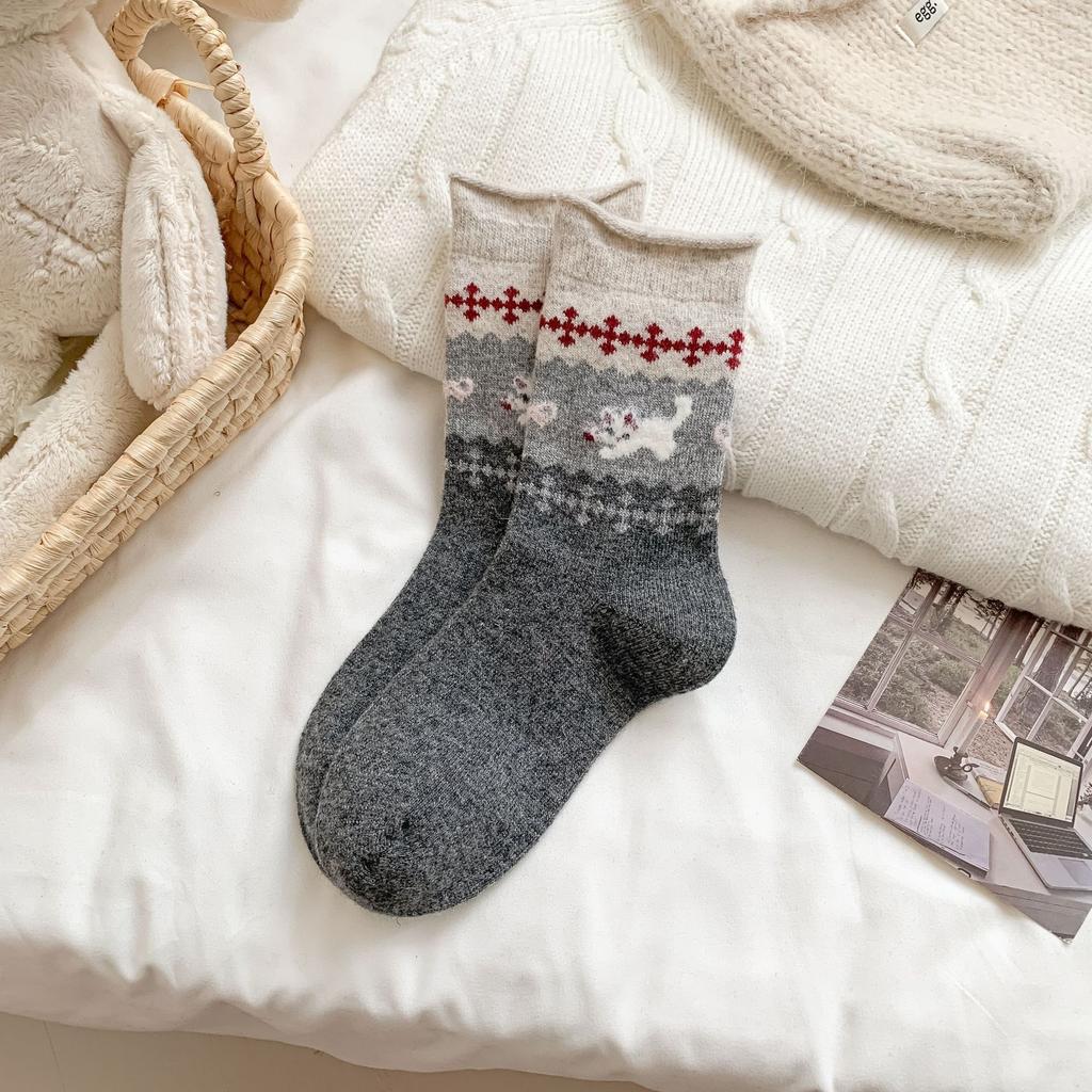 Female Autumn and Winter Thickened Warm Retro Cartoon Boneless Flocking Puppy Wool Drum Pile Socks
