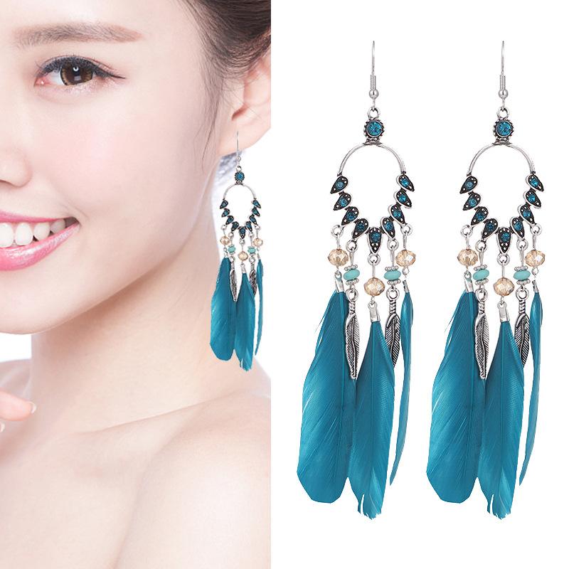 New Earrings with Fashionable Waterdrop Diamond-studded Feather Earrings