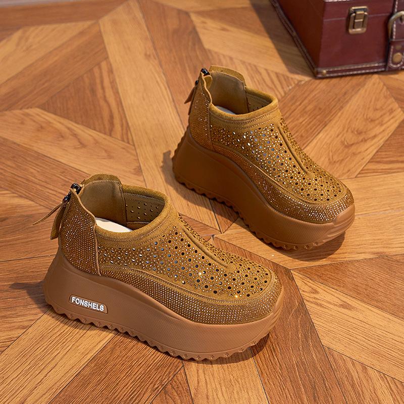 

Leather dad shoes casual shoes women s 2025 summer new punched breathable thick sole versatile height increase retro women s shoes trend 40 коричневый