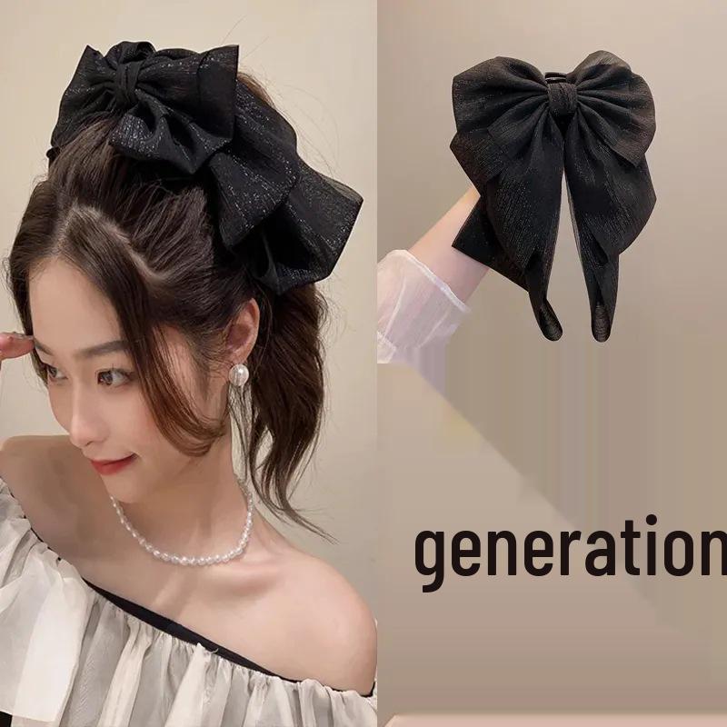 Silver Pearlescent Bow Hair Clip: Versatile, Influencer-Approved Princess Style