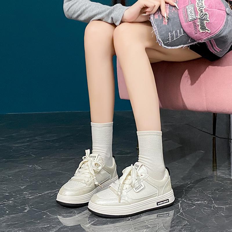 2024 New Women Leathe Flat Shoes Autumn Fashion Breathable Vulcanized White Sports Lace Up Thick Soled Casual Shoes for Women