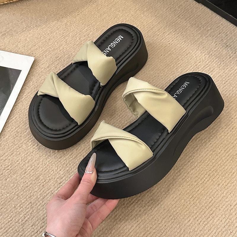 

Women s flat-bottomed cool slippers, new summer Korean version thick-bottomed one-word with outer wear, casual round-head slippers 2025 open-toed 35