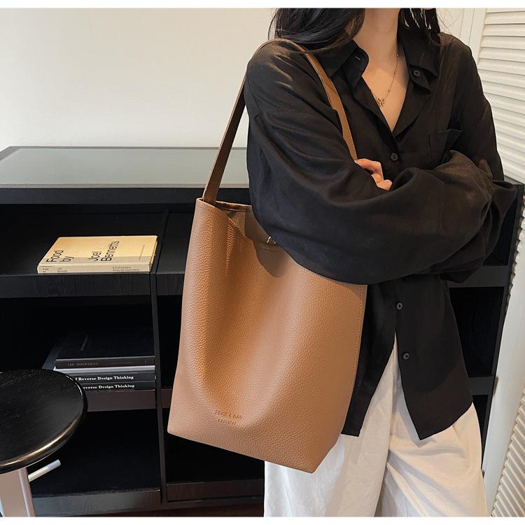 Lazy-looking Large Bag, Simple Shoulder Bag, Soft Leather Bucket Bag