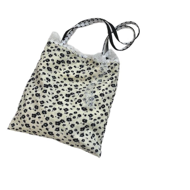 2 Gentle Girl Heart Design New Splicing Lace Bow Shoulder Bag Black Floral Canvas Bag Bag