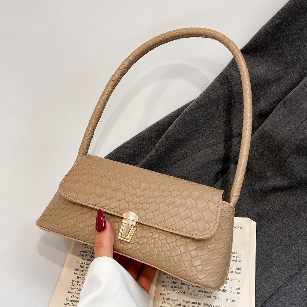 European and American fashion retro niche woven bag small bag women's 2025 new versatile casual portable shoulder armpit bag