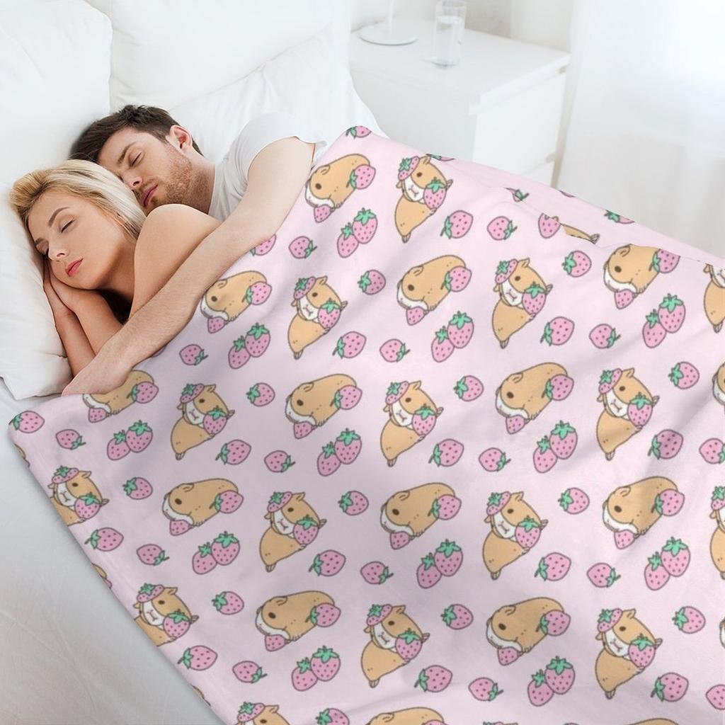 Pink Guinea Pig and Strawberry Pattern Throw Blanket blankets and throws manga Winter beds Soft Plush Plaid Blankets