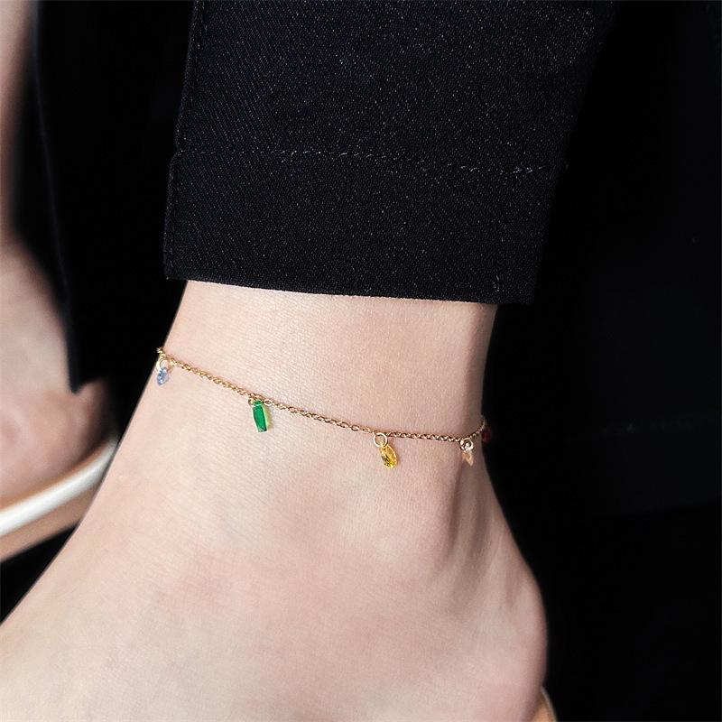 

Summer Dream: Seven-Color Zircon Rainbow Anklet in 18K Gold золотий