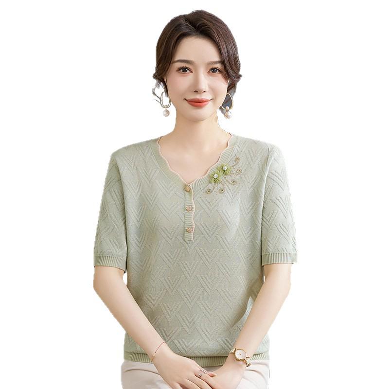 Summer Knit Top with 3D Floral Embossing, Breathable Short Sleeve, Casual and Loose Fit for Middle-Aged and Elderly Women