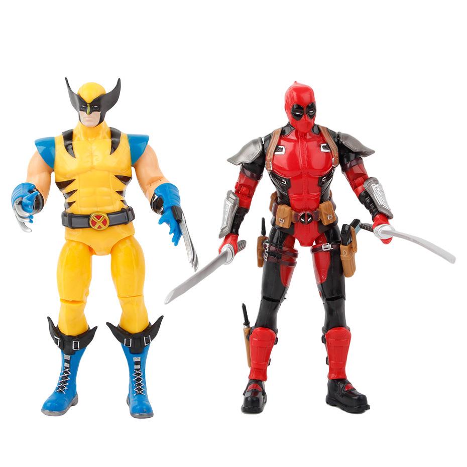Anime Wolverine & Deadpool Model Toy Ornament