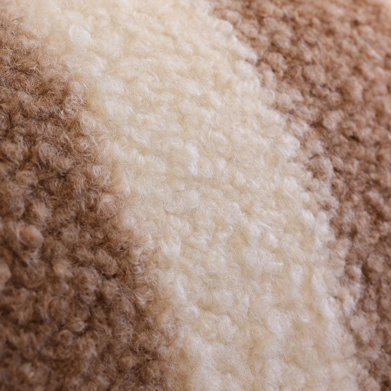 Zimní pruhované sherpa potahy na pohovky pro pohovky Klasický styl do obývacího pokoje Měkký plyšový potah na pohovku Protiskluzový přehoz Sedák