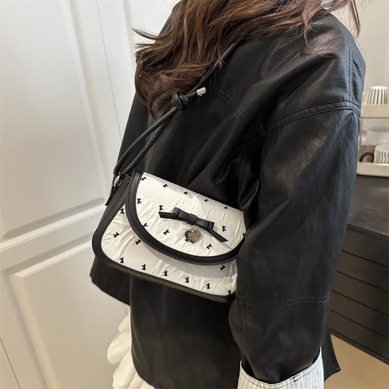Sweet Bow Pleated Design Shoulder Bags for Women Ballet Style Ladies Flap Crossbody Bag Versatile Female Phe Handbags Purse