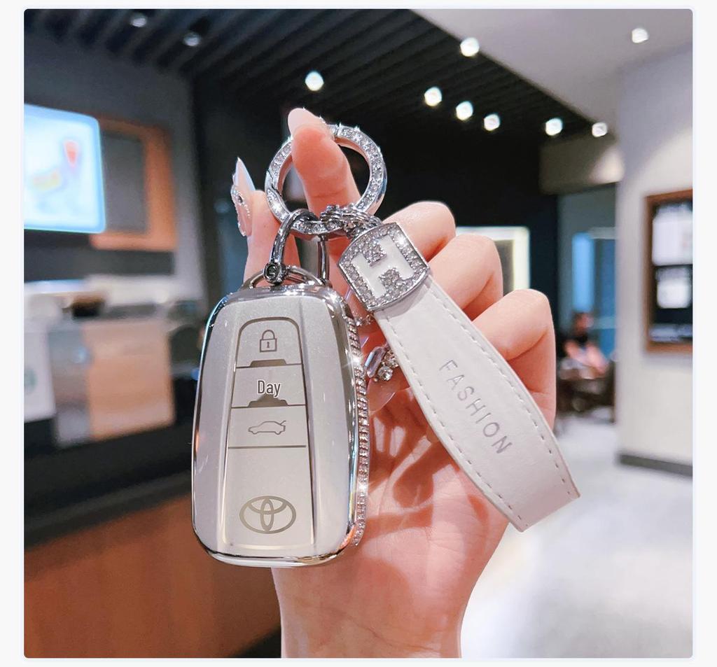 Urban Version Two-Button Folding Key Fob Cover for Toyota RAV4 - Unisex Design.
