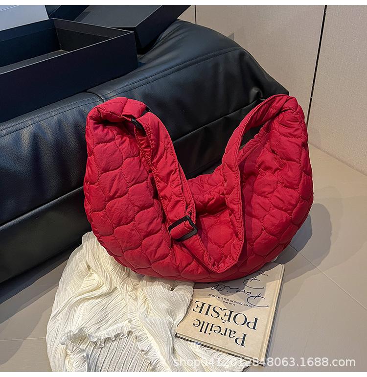 Bag Large Capacity Korean Version One Shoulder Crossbody Dumpling Bag Nylon Moon Bag Retro Fashion Croissant Bag Schoolgirl Bag