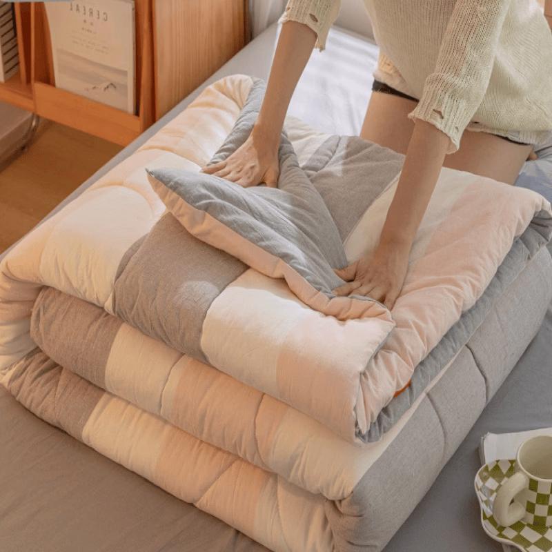 LISM Long-Staple Cotton Quilt
