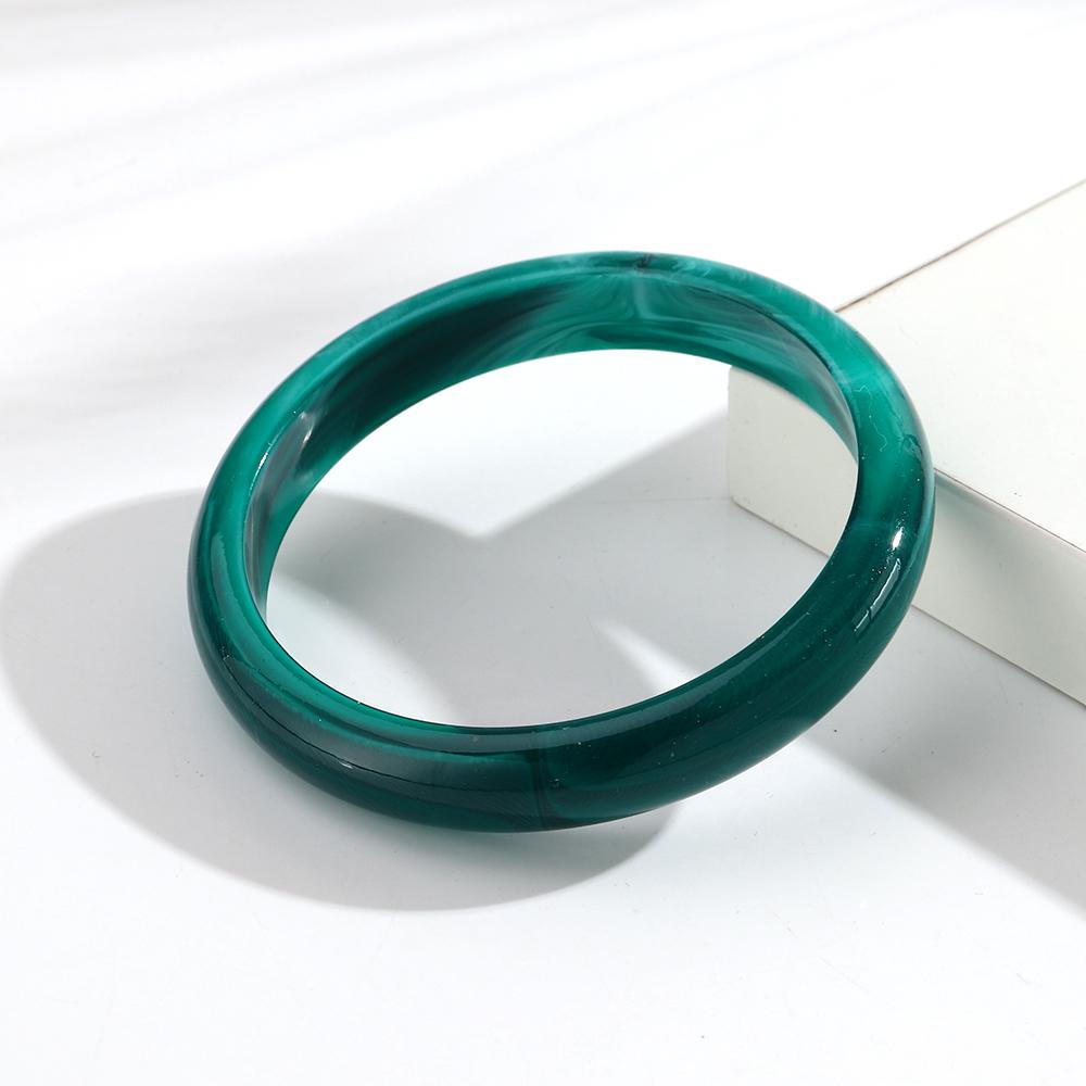 New Colorful Thin Round Acrylic Bangles for Women Boho Fashion Resin Circle Stackable Bracelets Statement Wrist Jewelry Gifts