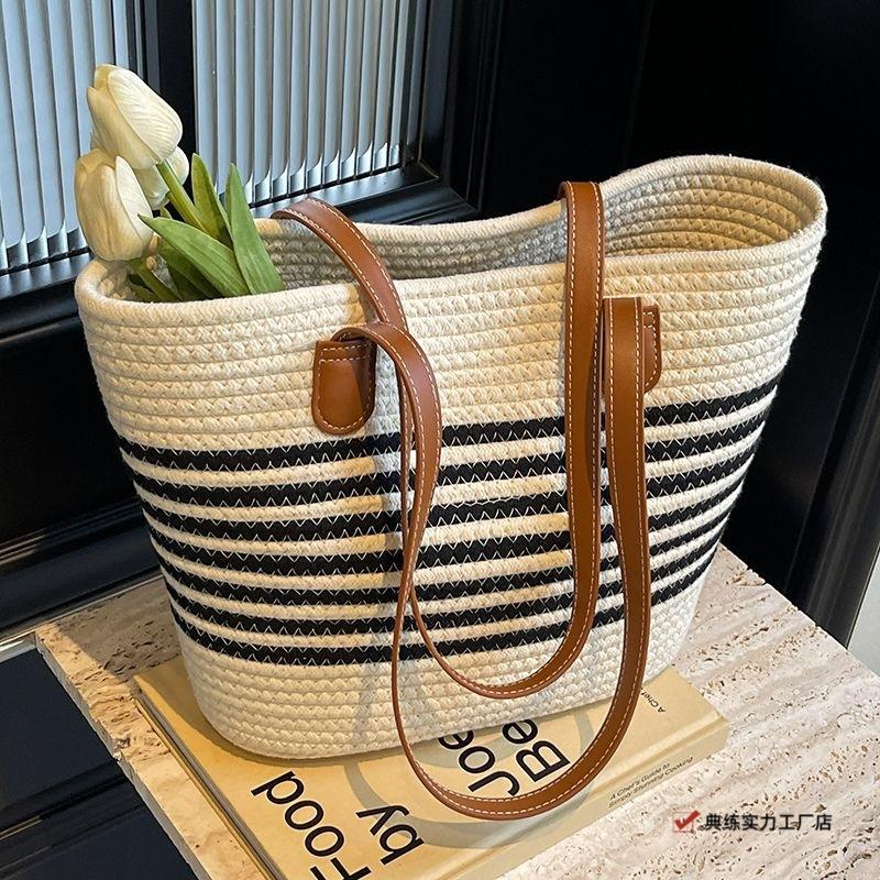 French bag women's large-capacity new versatile shoulder straw woven bag seaside beach vacation tote bag