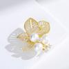 1Pc Chic Leaves Brooch for Women Men Simple Pearl Leaf Brooches Pins Jewelry Trendy Accessories Birthday Gift