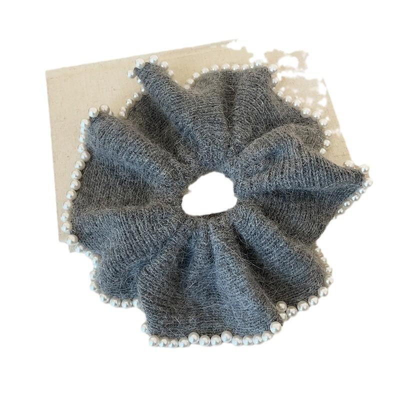 Autumn And Winter Relaxation Pearl Wool Knitted Hair Band Women'S Niche High-End Fashion Versatile Headrope Large Intestine Ring Hair Accessories
