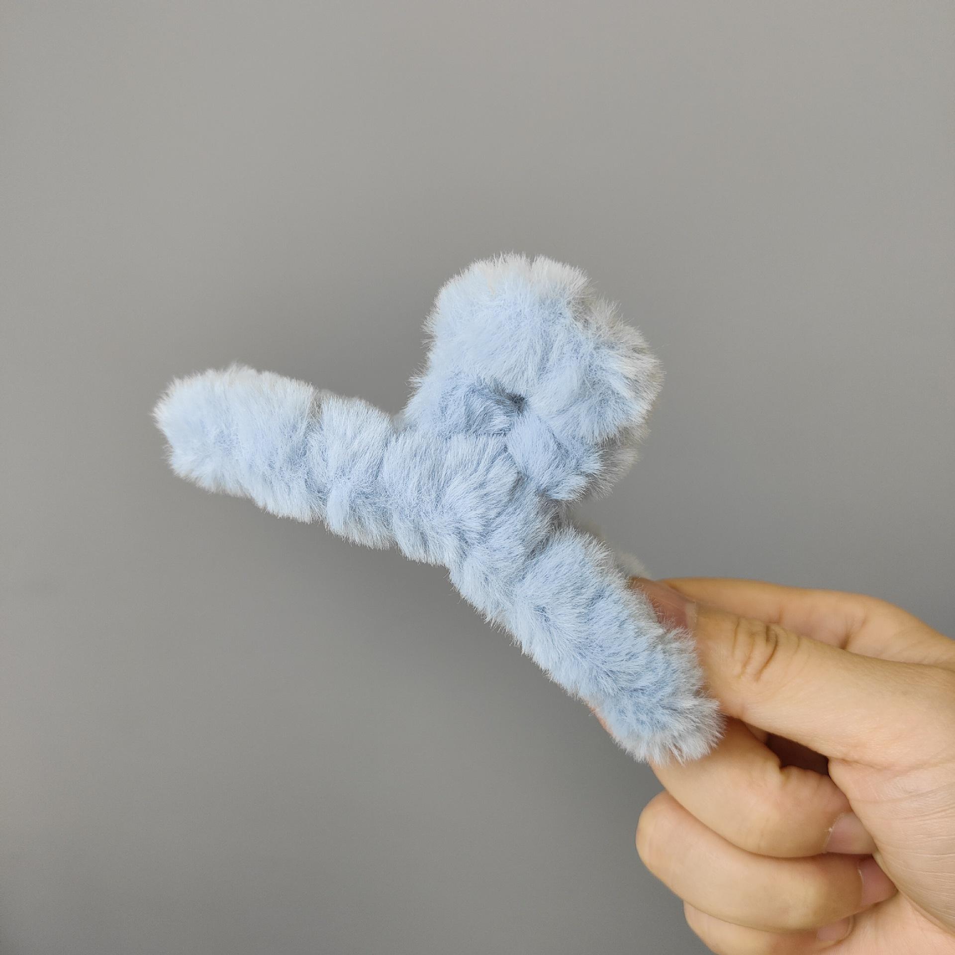 

Заколка для волос Maillard Warm Candy Color Plush - Универсальная заколка для волос в виде акулы на осень/зиму