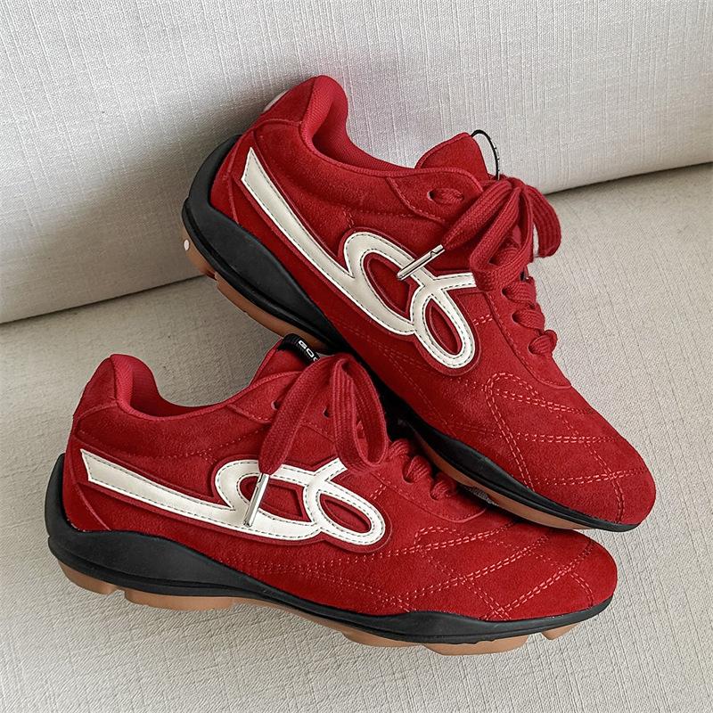 

Red German training shoes summer new outdoor sports casual shoes platform-soled niche retro racing shoes trendy shoes Female 36 красный
