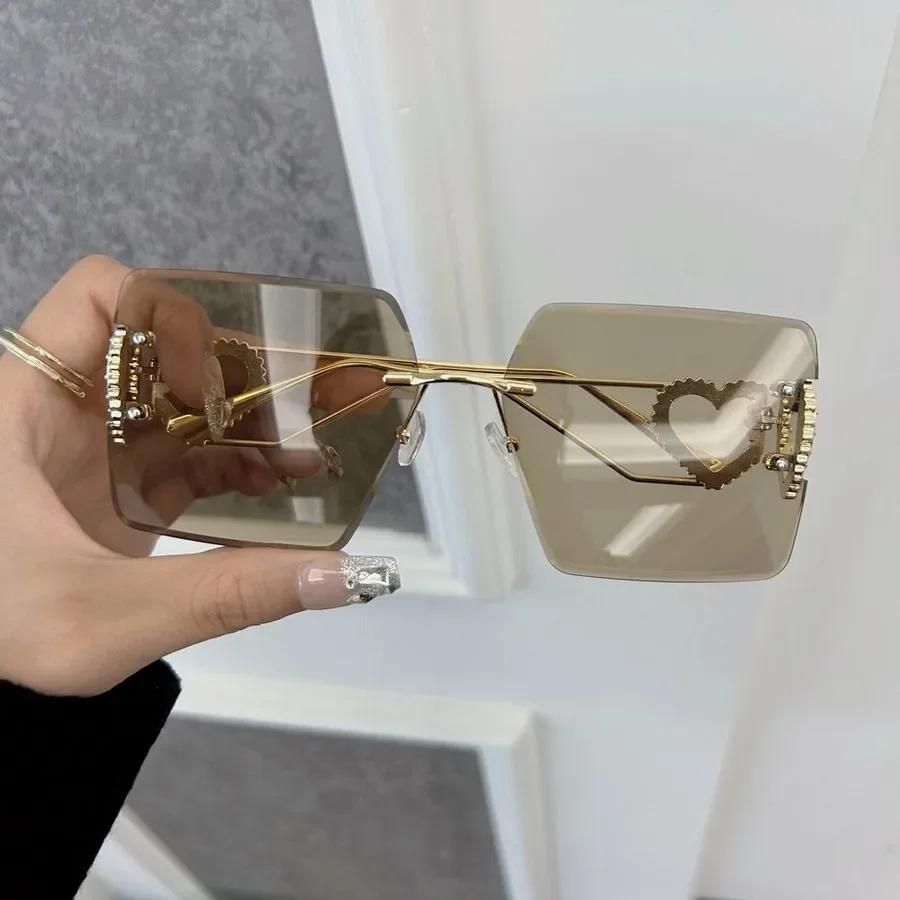 Lunettes de soleil carrées de personnalité Femmes Hommes Lunettes de soleil sans monture Femme Homme Marque de créateur Classique Voyage Extérieur