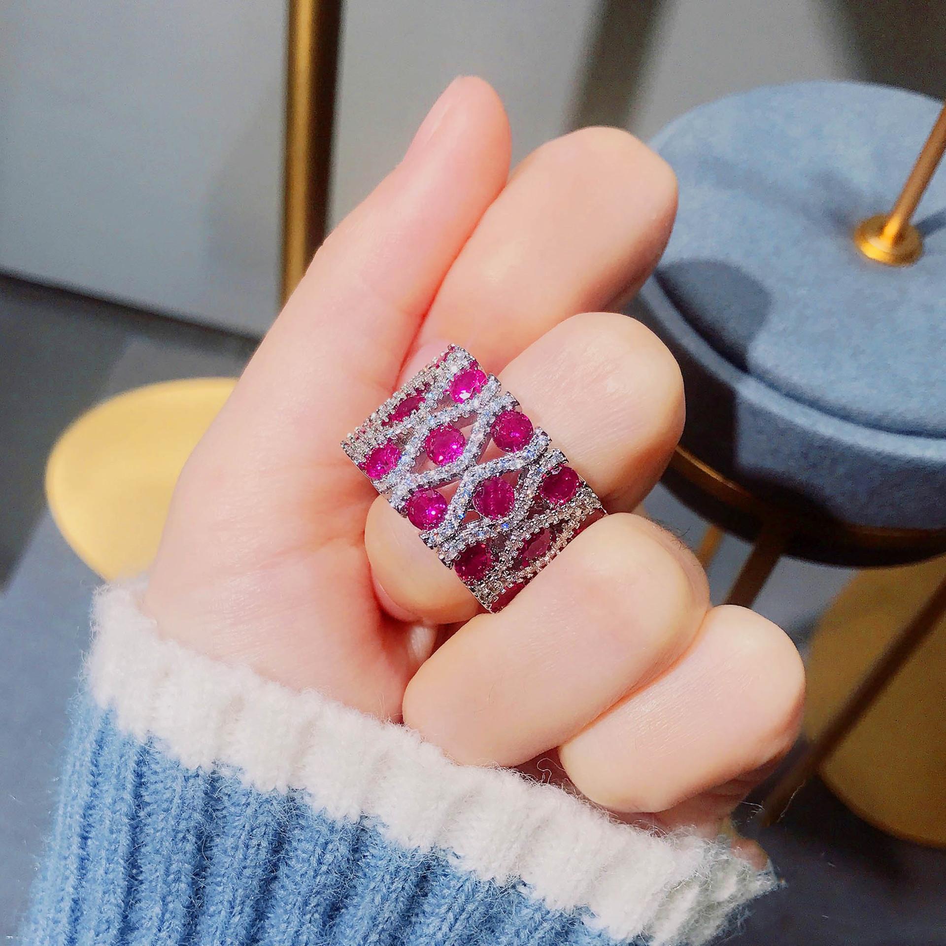 Реалистичное сапфировое кольцо 6