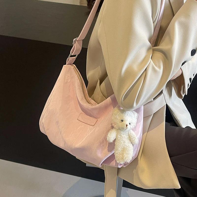 New versatile elegant simple high-end tote bag  soft light leather  large capacity crossbody tote bag