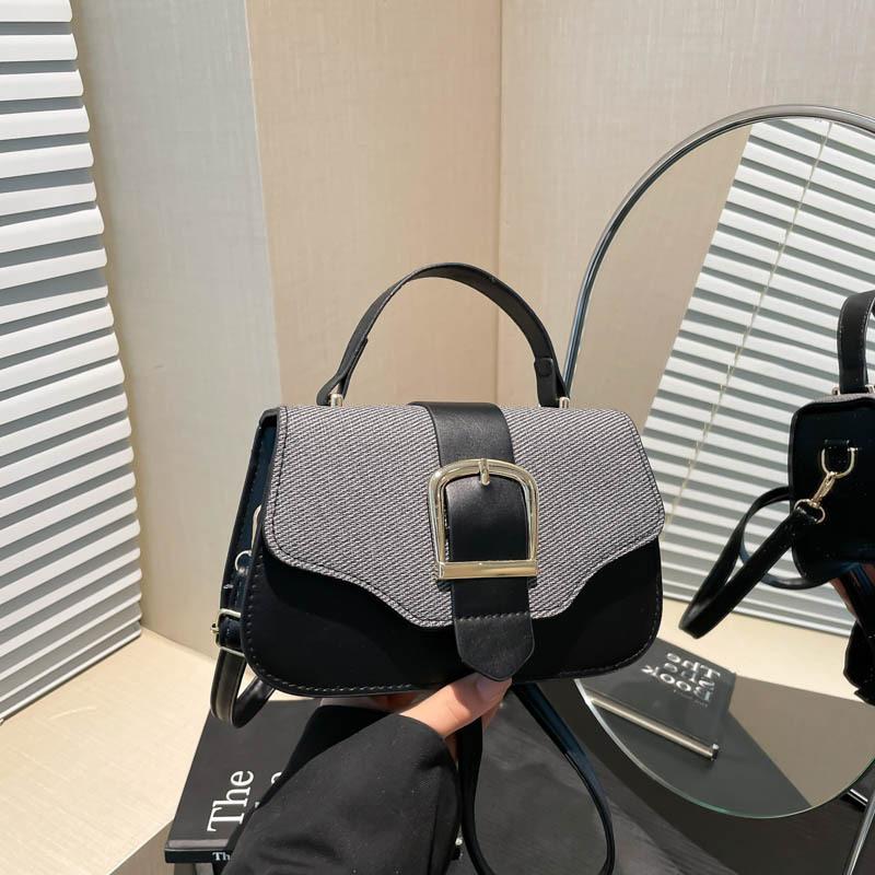 Simple and fashionable personality versatile small square bag women's spring new design sense niche light luxury high-end messenger bag