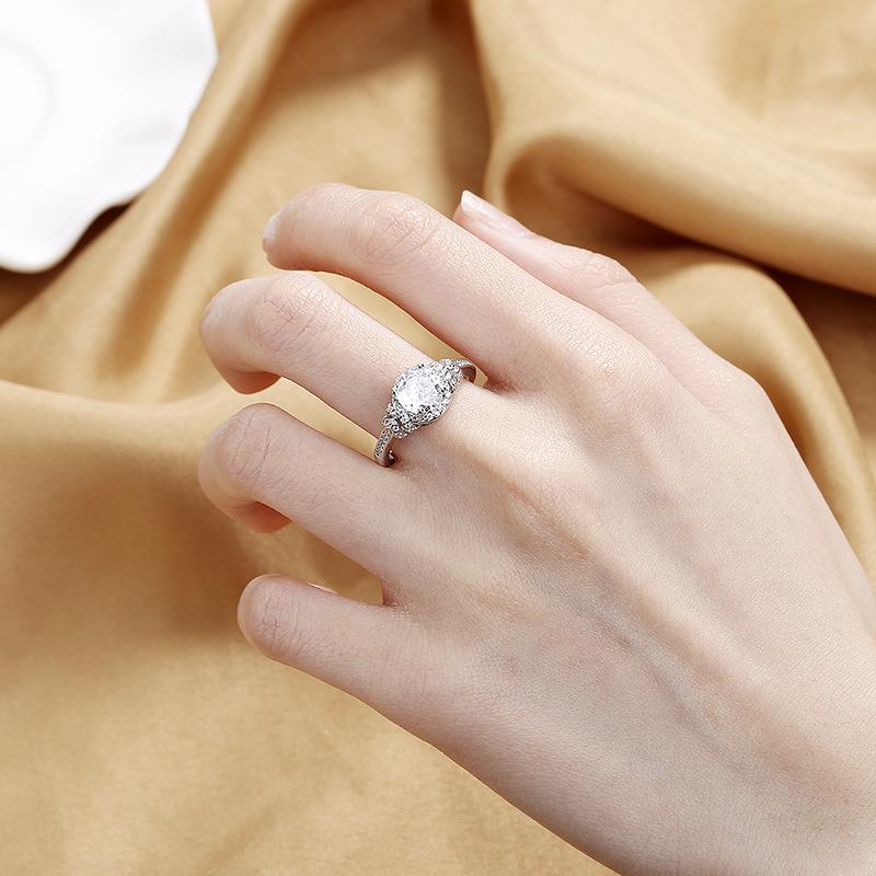 2026 New Bow Fashion Diamond-encrusted Zircon Cross Ring Women's High-end Light Luxury Wedding Ring Jewelry