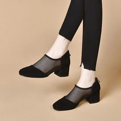 2025 neue Damen-Frühjahrs- und Sommer-Schuhe Mesh ausgehöhlt dicke Absätze Sandalen atmungsaktive Mutter-Sandalen mittelhohe Absätze Damen-Mesh-Einzelschuhe