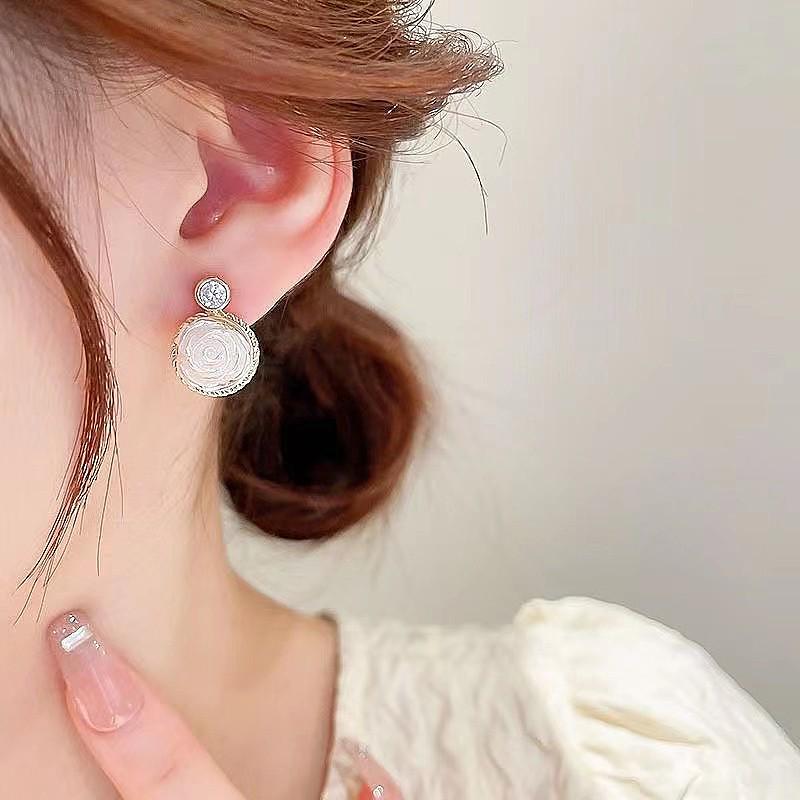 Summer 2022 Korean White Camellia Earrings: Niche Design Silver Needle Studs with Hepburn Style Diamond Accent for Women