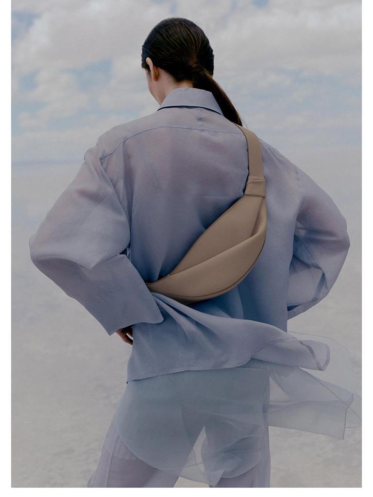 Sommerausgabe: Polene Croissant Rindsleder Umhängetasche—Geräumige Damen Schultertasche