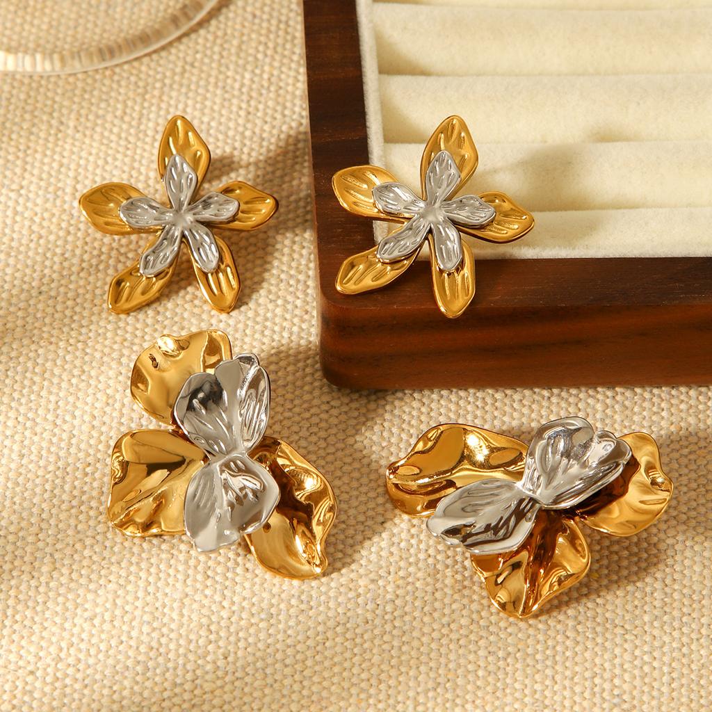 Edelstahl gold- und silberfarbene Color-Block-Blumenohrringe mit gehämmertem Muster, Statement-Schmuck, vielseitige Titanstahl-Stecker