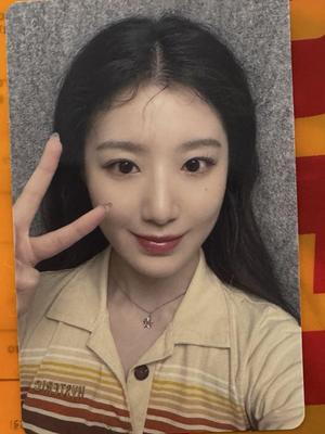 [USED] Idle I-dle Shuhua Tower Records Lucky Dollar Raffle Bonus Trading Card