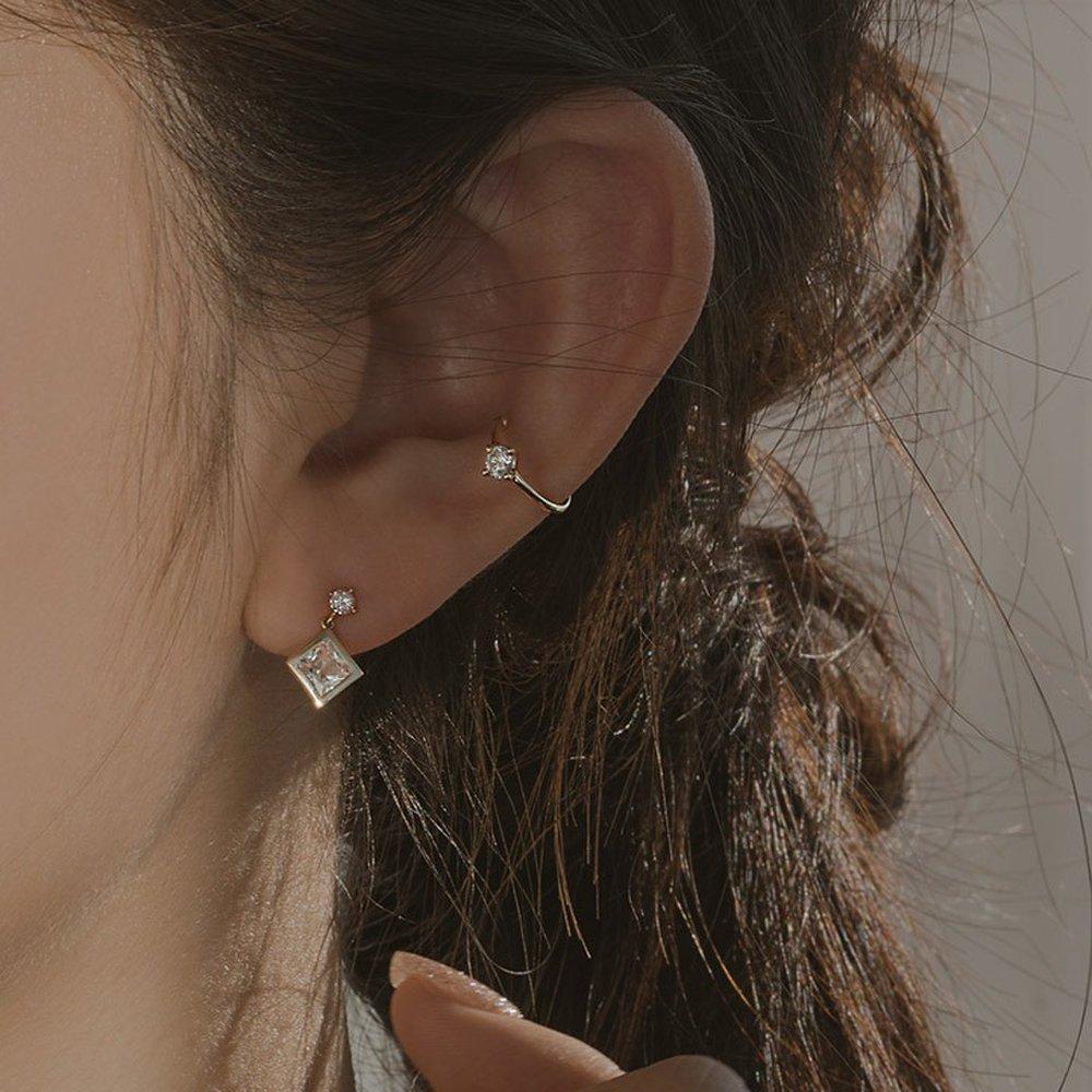[Celebrity Wear] 14K Barrel Fit Ear Cuff W