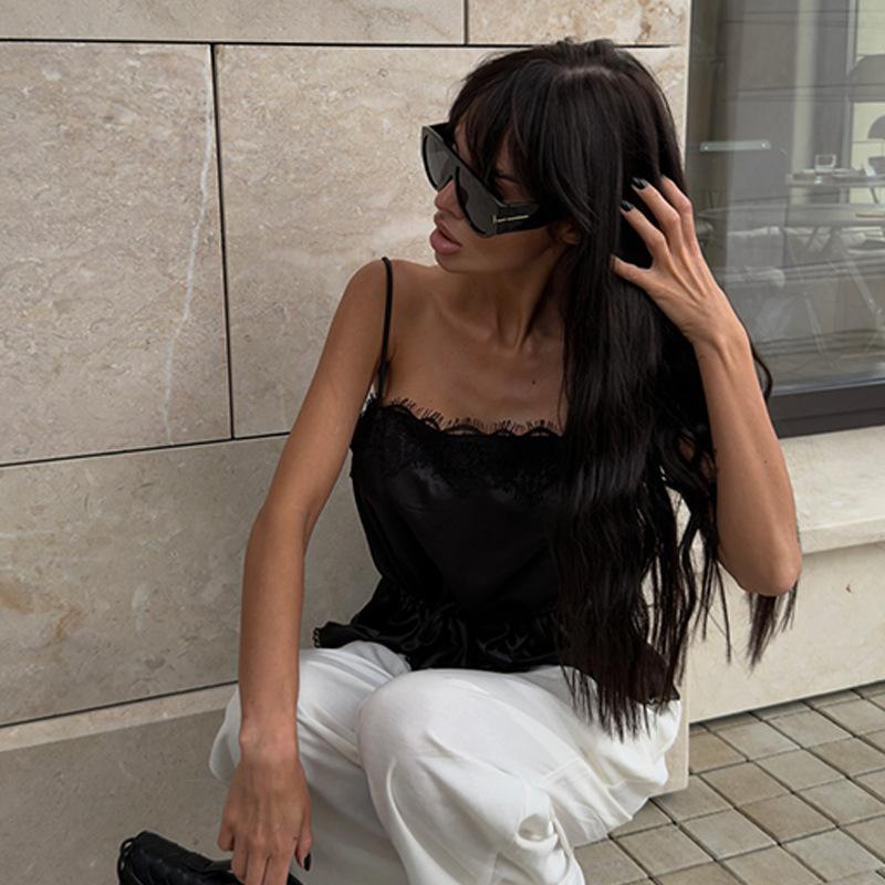 European and American Summer New Fashionable and Sexy Suspender Solid Color Lace Splicing Waist Pleated Top Women