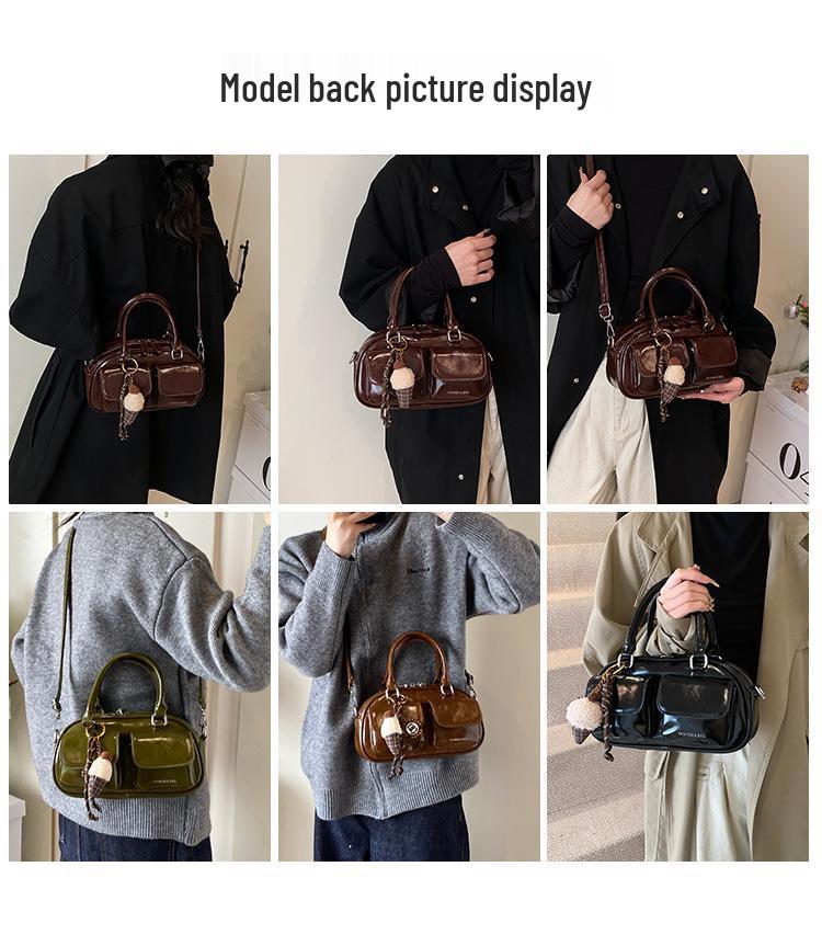 Dámská retro lakovaná crossbody bowlingová taška s dvojitou kapsou